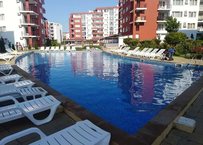 公寓 Noks 1st Line *